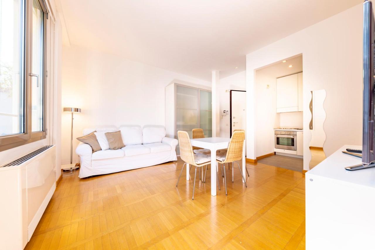Luxury 1 Bedroom Navigli Loft Mediolan Zewnętrze zdjęcie